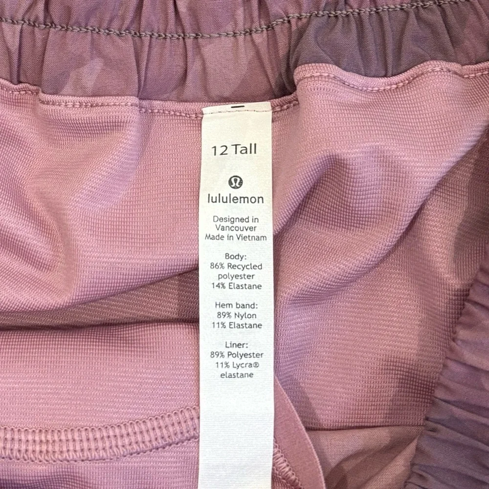 NWT Lululemon Hotty Hot Low Rise Shorts 4